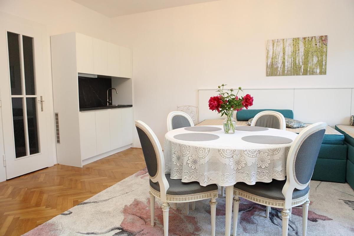 Apartment Apartma V Srdci Podebrad